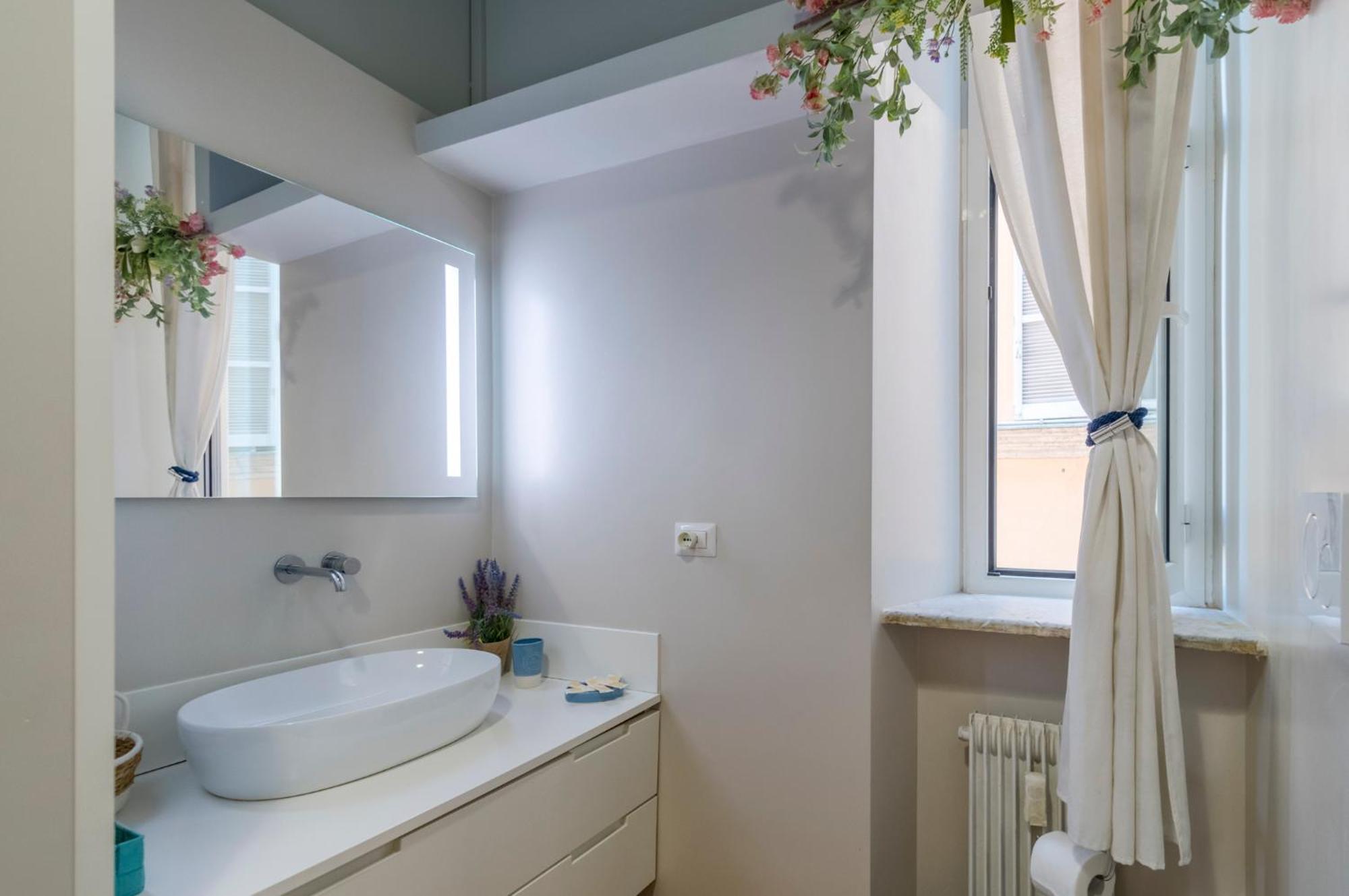 Navona Charming Balcony Apartment Рим Екстериор снимка