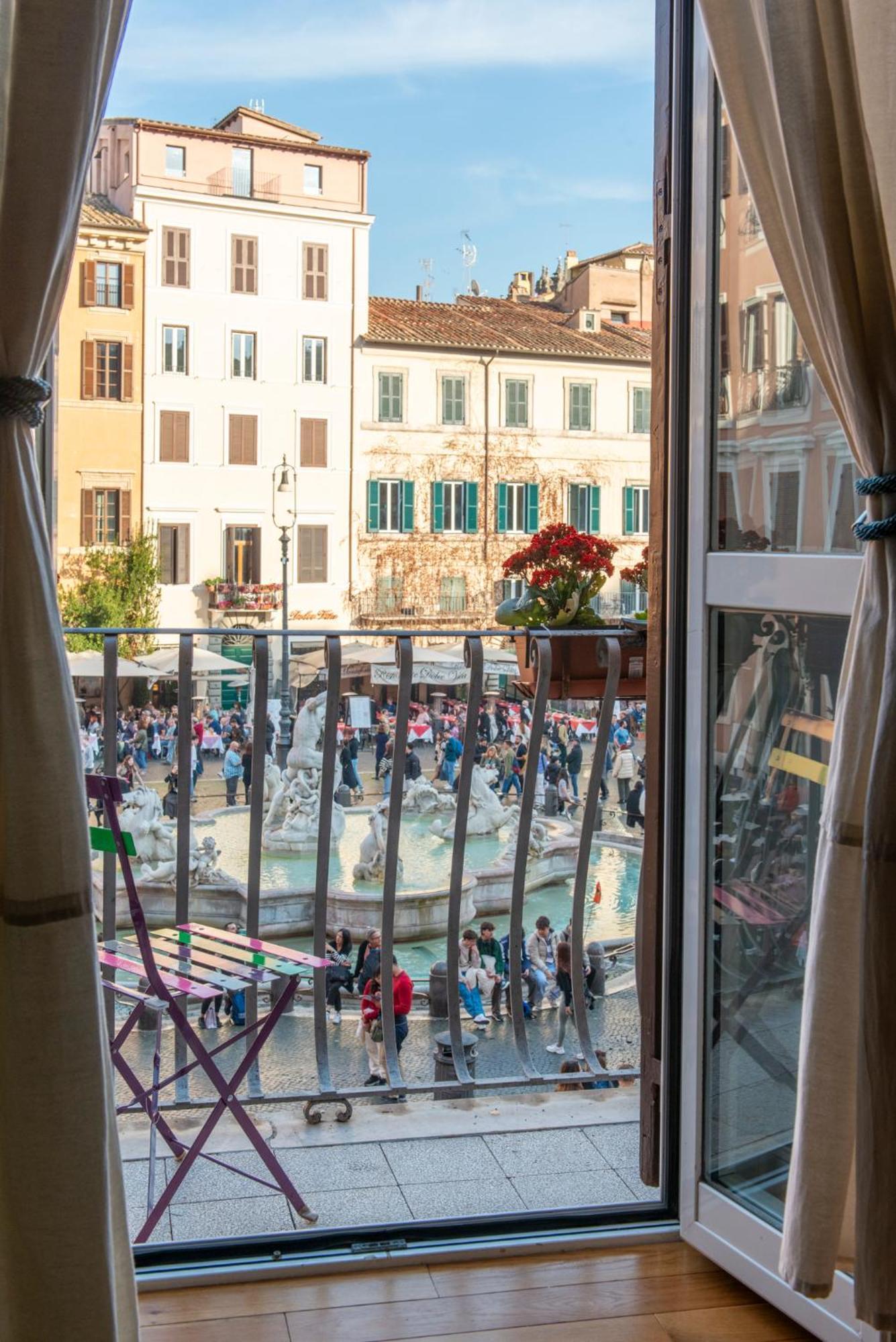 Navona Charming Balcony Apartment Рим Екстериор снимка