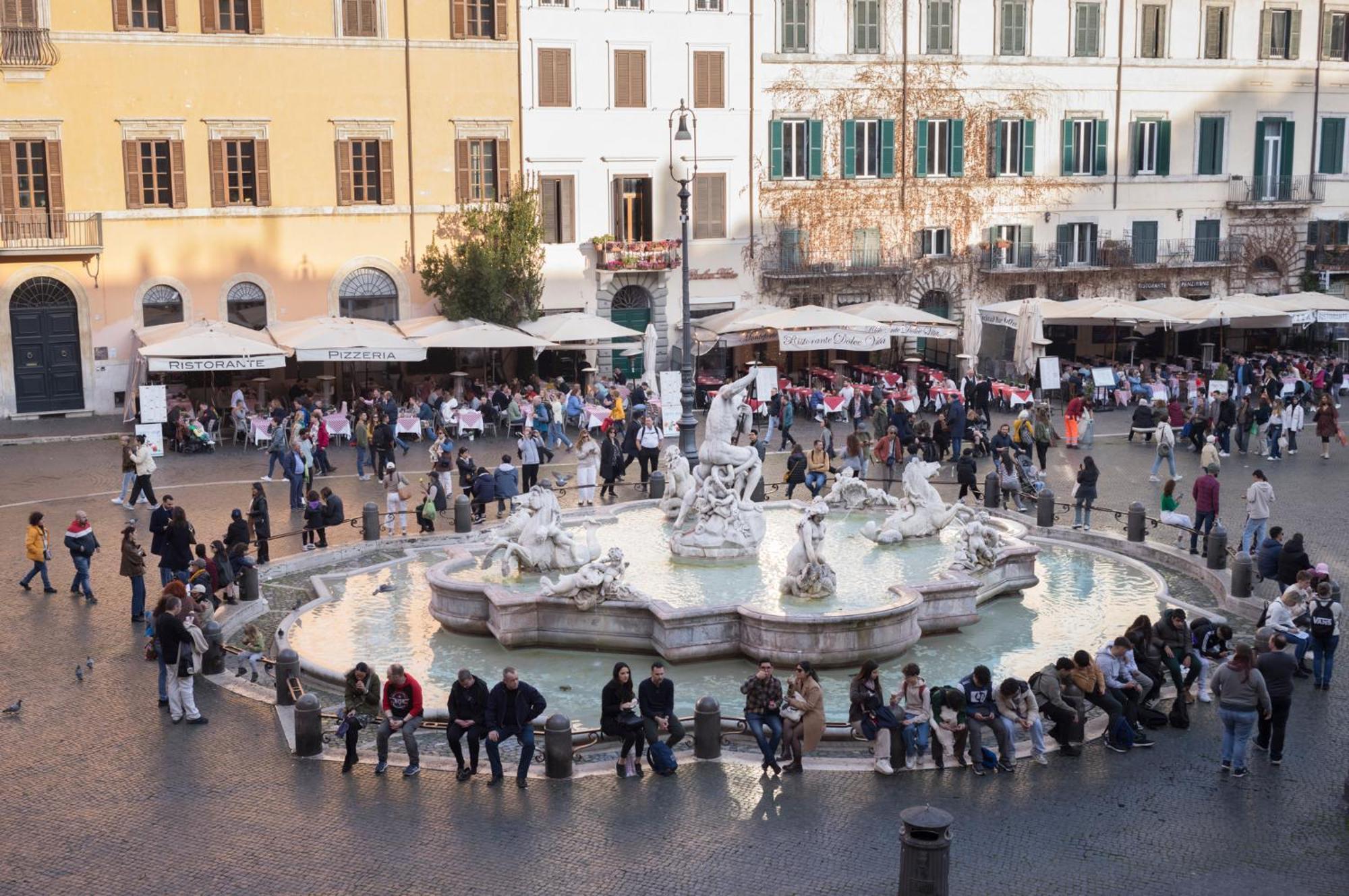 Navona Charming Balcony Apartment Рим Екстериор снимка